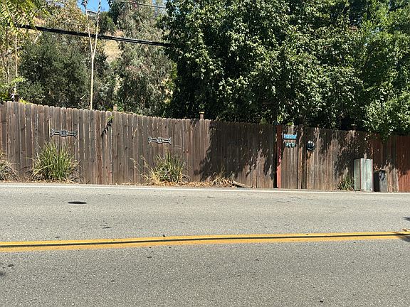 3rd image of 12032 Kagel Canyon Rd