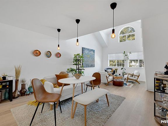 4th image of 199 Union Ave APT 2F