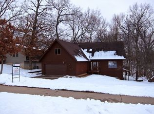 1417 Eastview Dr, Coralville, IA 52241