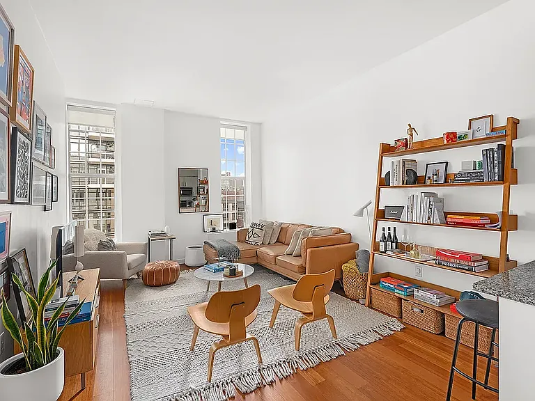 184 Kent Ave #D605 — Photo 1