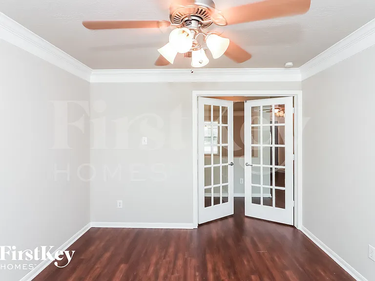 7811 Brookfield St — Photo 12