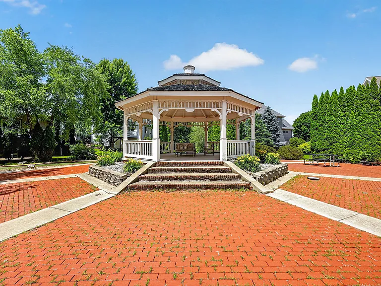 1600 Kohler Ct — Photo 15