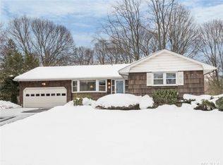 272 Maplewood Rd, Huntington Station, NY 11746