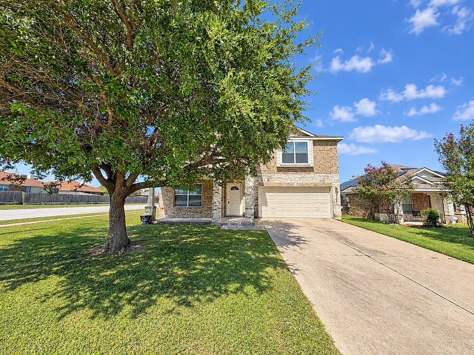 2201 Riley Dr