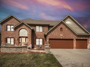 3507 Grassmere Rd, Naperville, IL 60564