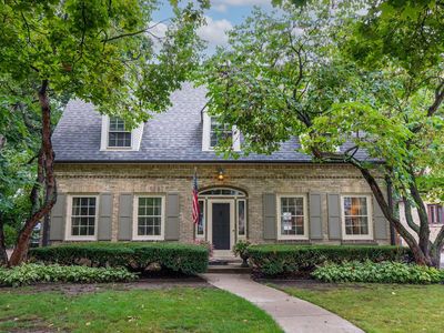 1924 Forest STREET, Wauwatosa, WI, 53213