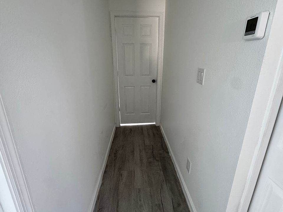 1st image of 303 Silk Oak Dr