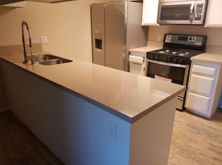 306 N 10th Ave APT 4, Upland, CA 91786