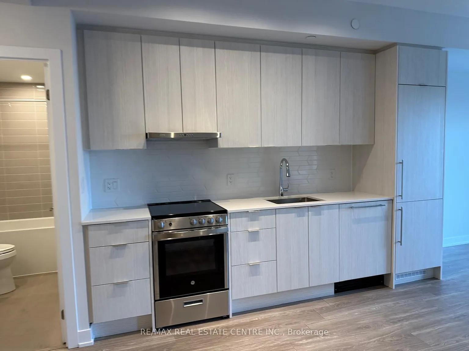 2 bed, $2,350 — Photo 4