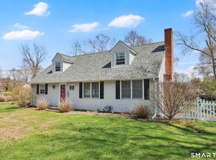 1732 Main St, Glastonbury, CT 06033