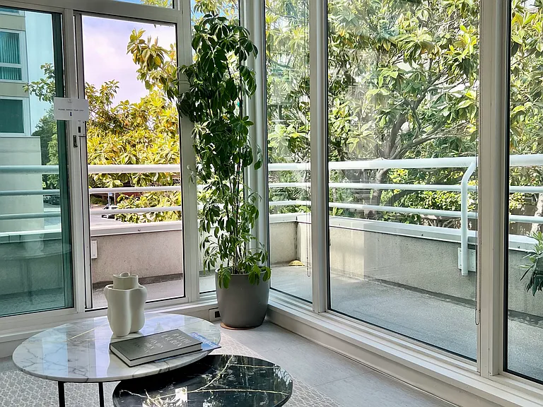 220 Lombard St #116 — Photo 22