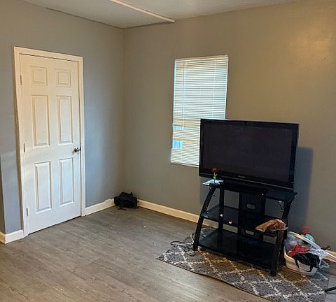 spacious living room attached with dining room. Fully updated hardwood floor