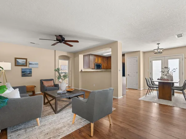 7724 Goshawk Ave NW, Albuquerque, NM 87114