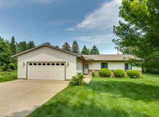 1895 Meadow Dr, Stevens Point, WI 54482