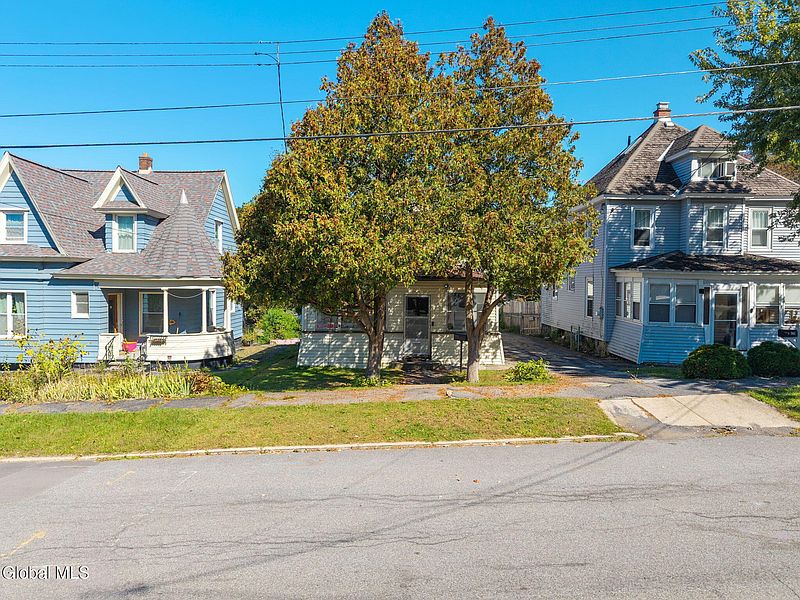 5th image of 435 Anthony Street