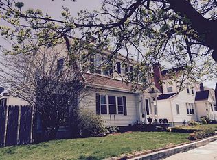 233 Roger Williams Ave, Providence, RI 02905