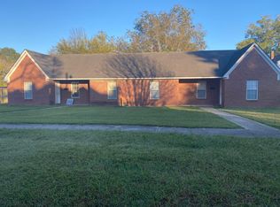 208 W Canal St, Aberdeen, MS 39730