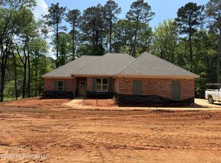 225 Walter Jones Rd, Mendenhall, MS 39114
