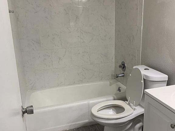 5th image of 11630 Shilpa Ct