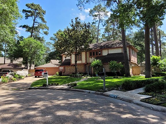 2nd image of 11606 Moorcreek Dr