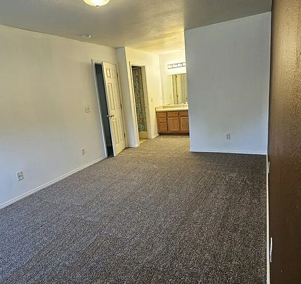 835 Forestglen Dr #6H — Photo 7