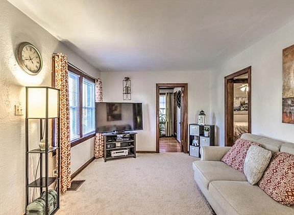 3rd image of 10006 Saint Martha Ln