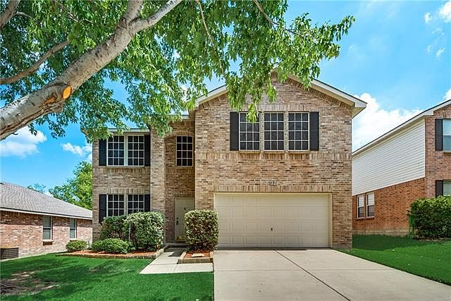 1st image of 800 Lewis Canyon Ln