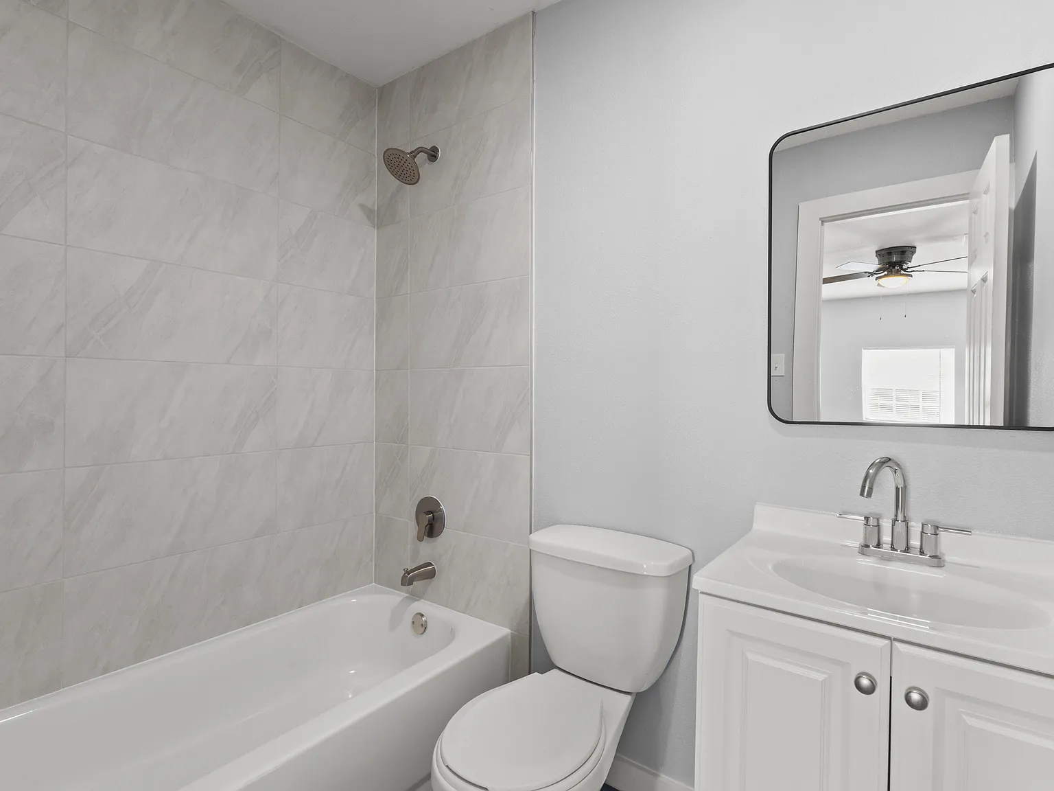 4 bed, 1240 sqft, $2,200 — Photo 1
