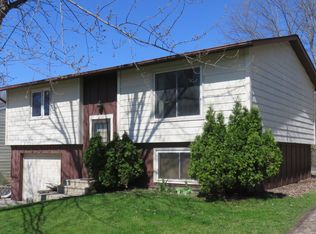 2525 Carla Ln NW, Rochester, MN 55901