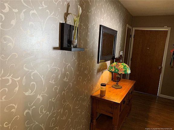 4th image of 4407 Wellington Dr