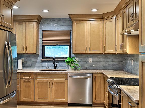 3rd image of 81 Tomoka Meadows Blvd