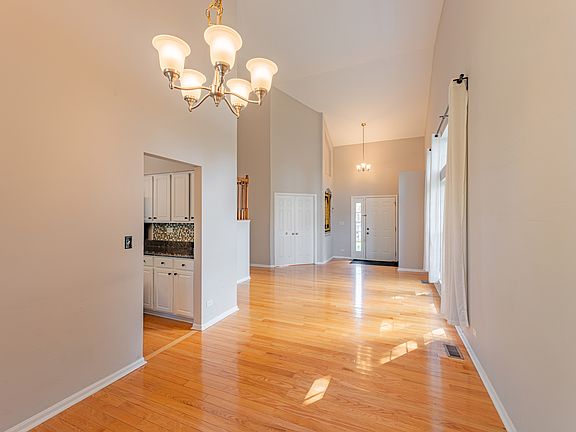 5th image of 1265 Dunbarton Dr