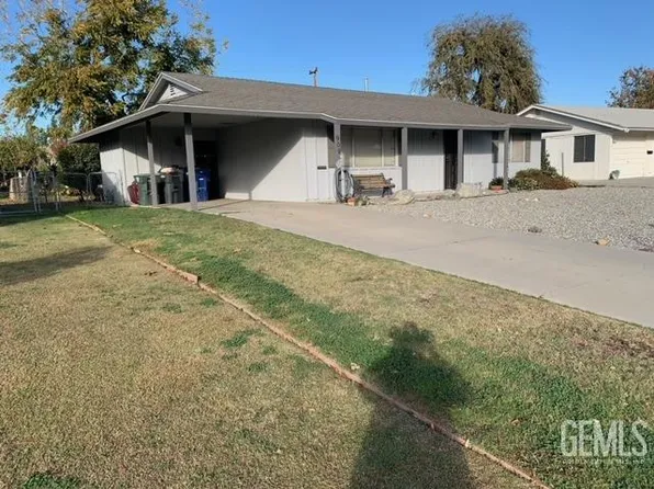 909 River Oaks Dr, Bakersfield, CA 93309