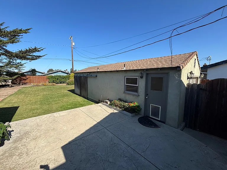 269 Tognazzini Ave — Photo 15