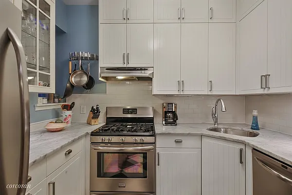 Sold by Corcoran | media 20