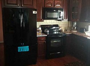 16 Boundary Ave, Johnston, RI 02919