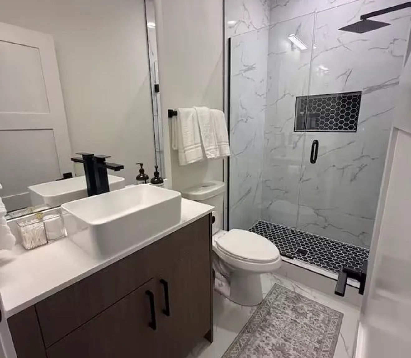 1 bed, 437 sqft, $1,900 — Photo 3