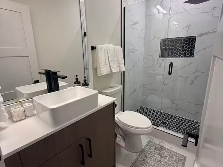 5216 Delridge Way SW #F — Photo 3