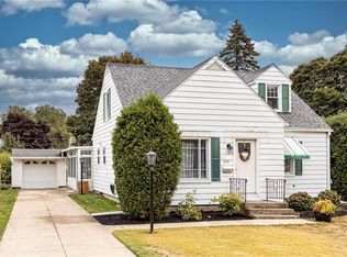 909 Hartt Rd, Erie, PA 16505