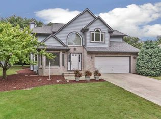 830 Cherry Blossom Ct, West Chicago, IL
