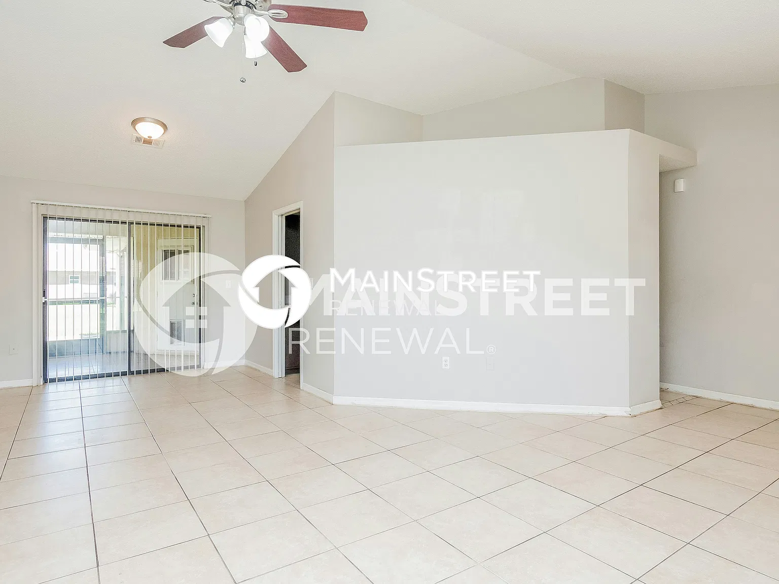 301 Cortez Ct — Photo 4