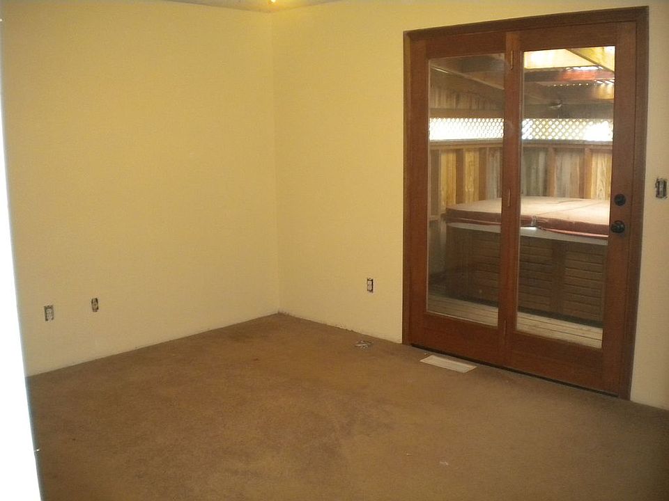 1st image of 11609 212th Avenue Ct E
