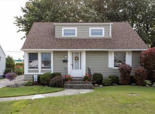 298 Dexter Ter, Tonawanda, NY 14150