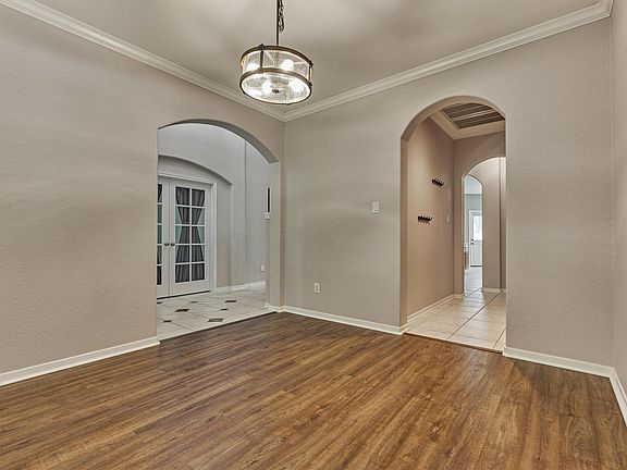4th image of 59 W Prairie Dawn Cir