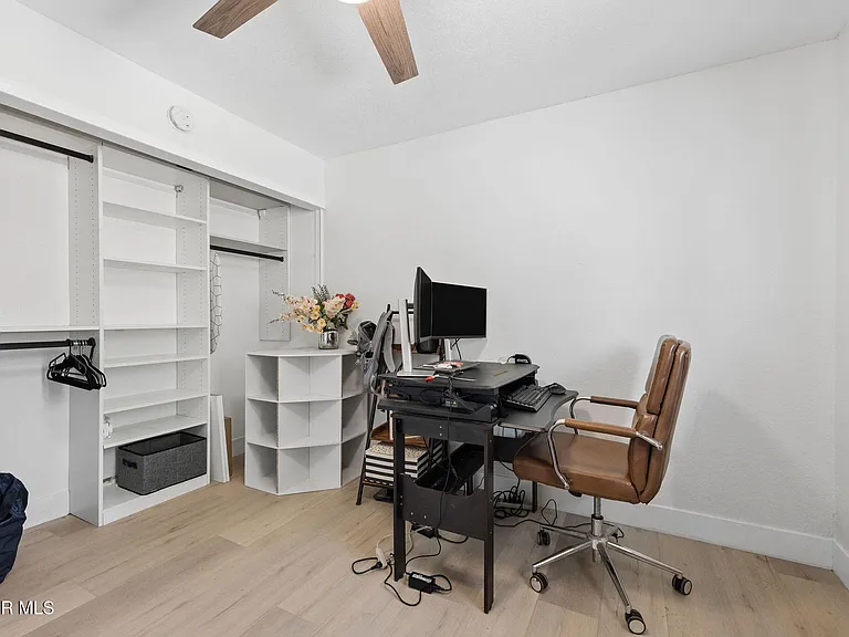 2301 Mono St — Photo 27