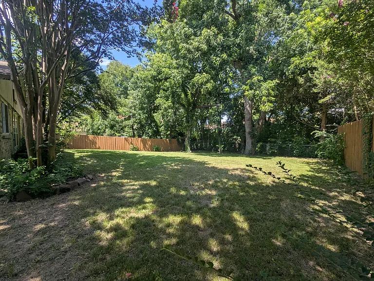 5818 Townshire Rd — Photo 19