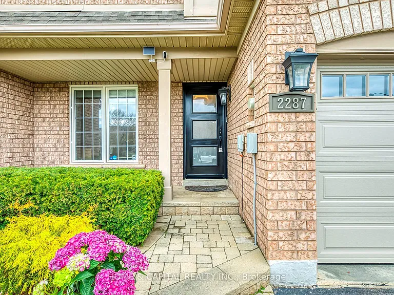 2287 Kingfisher Ct — Photo 2