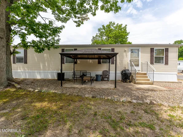 309 Floral Way, Toms River, NJ 08755