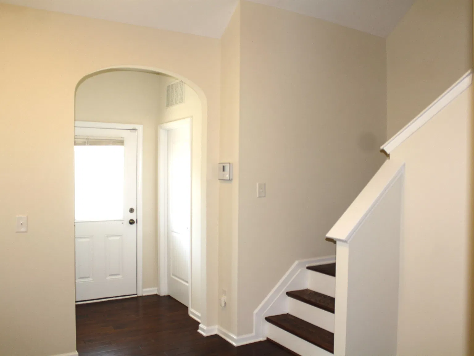 3 bed, 2.5 bath, $1,900 — Photo 4