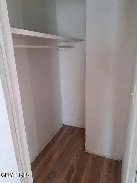 2 bed, 1.0 bath, 700 sqft, $700 — Photo 4